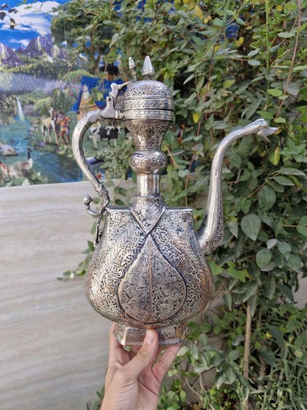 آنتیک و عتیقه فروشی